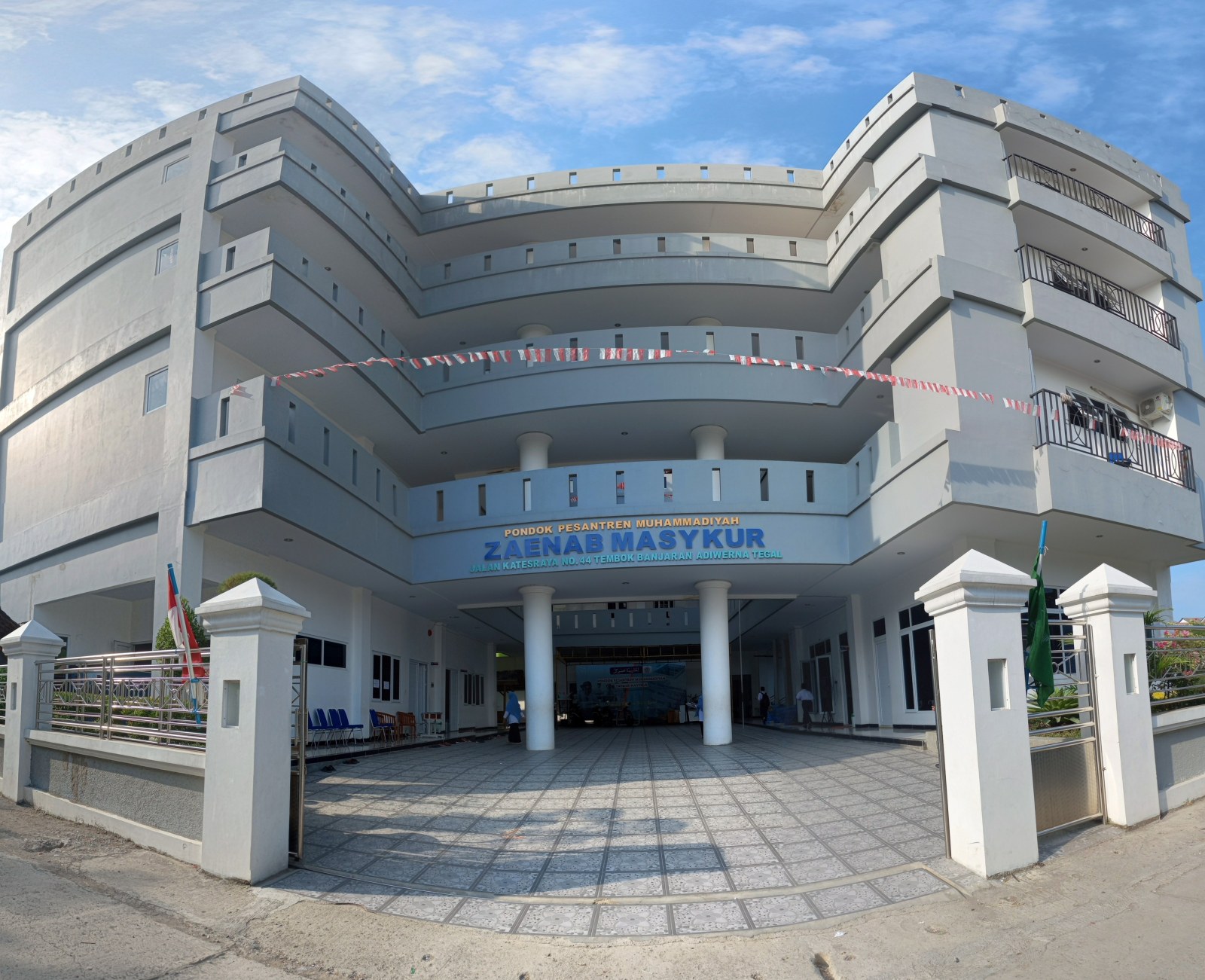 Gedung Memadai
